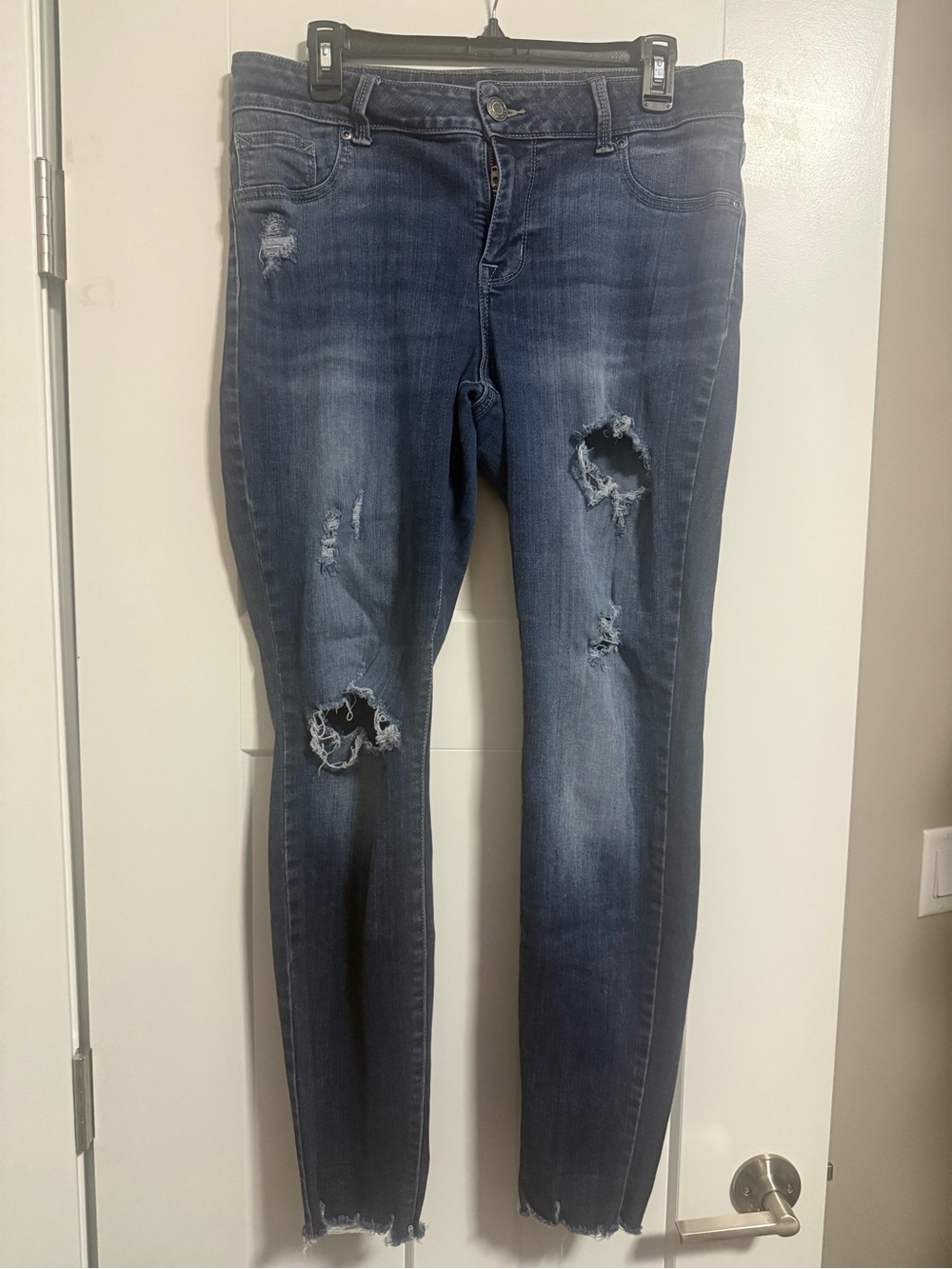 Maurices Women's Ripped Skinny Jeans - Dark Blue